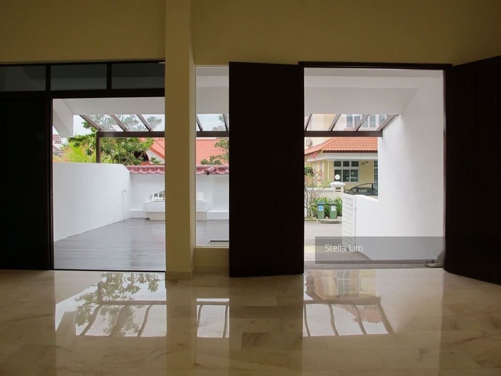 Flower Road (D19), Terrace #109579922